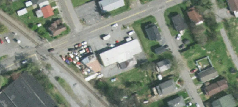 202 Cedar St