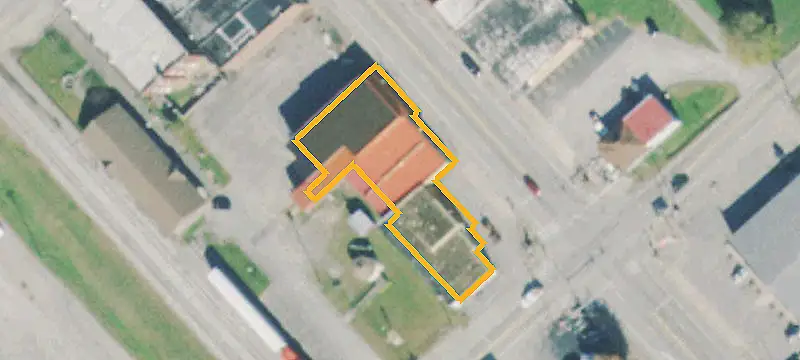 121 Commercial Ave
