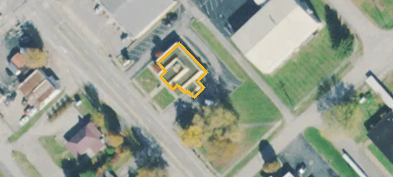 210 Commercial Ave