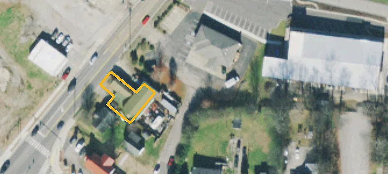 5270 Main St