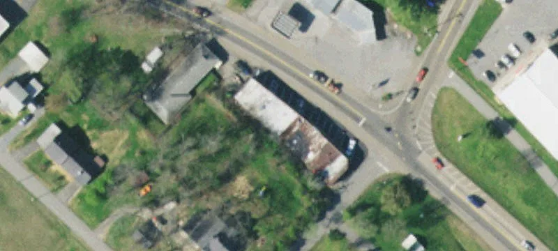 411 Hwy 11th E