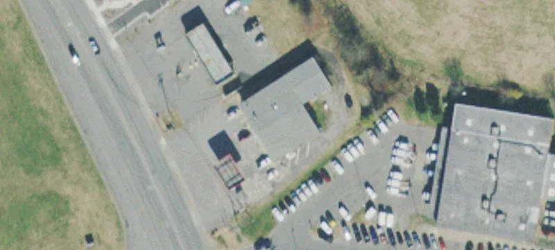 400 Maple St