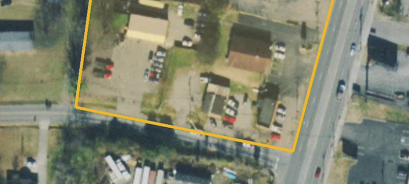 2900 Hillhurst Dr