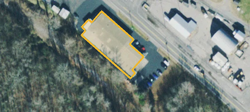 1094 Main St
