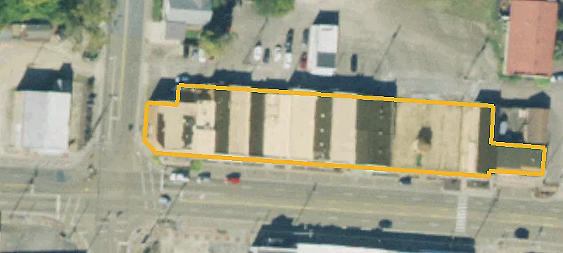 120 Main St