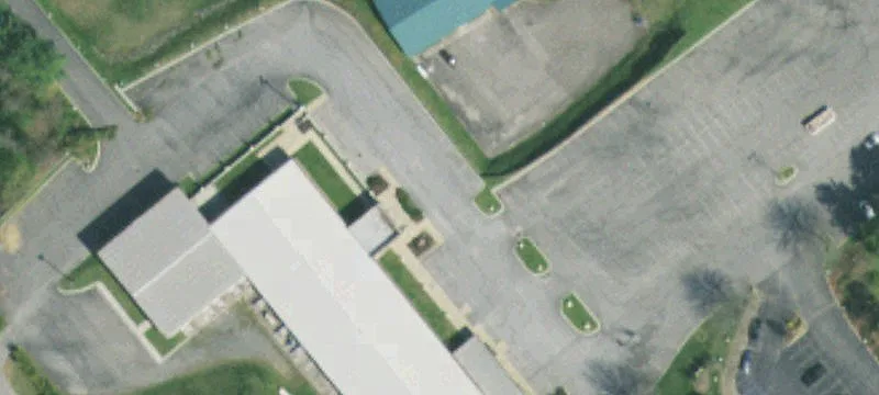 10 Lynn St