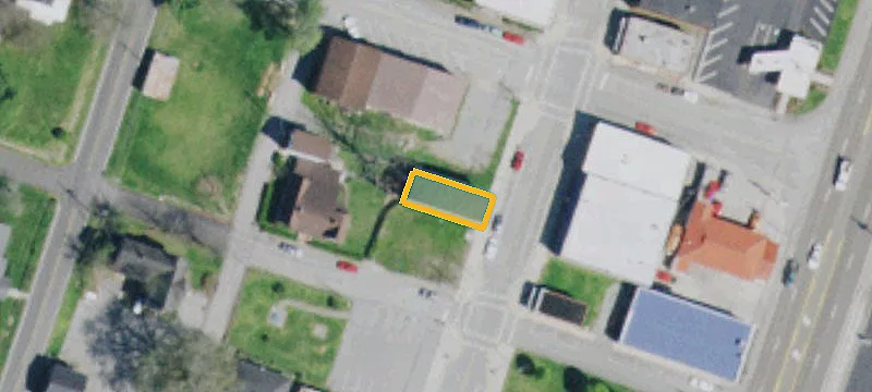 1716 Main St