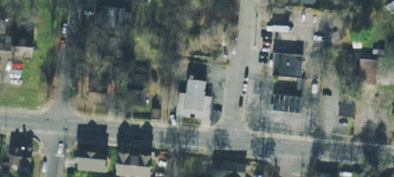 605 Douglas Ave