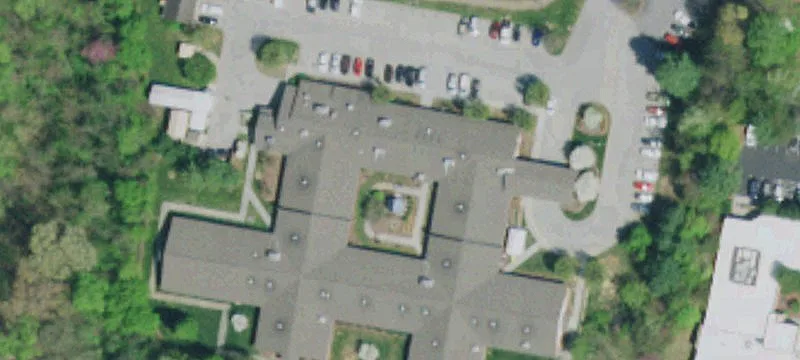 115 Woodlawn Dr