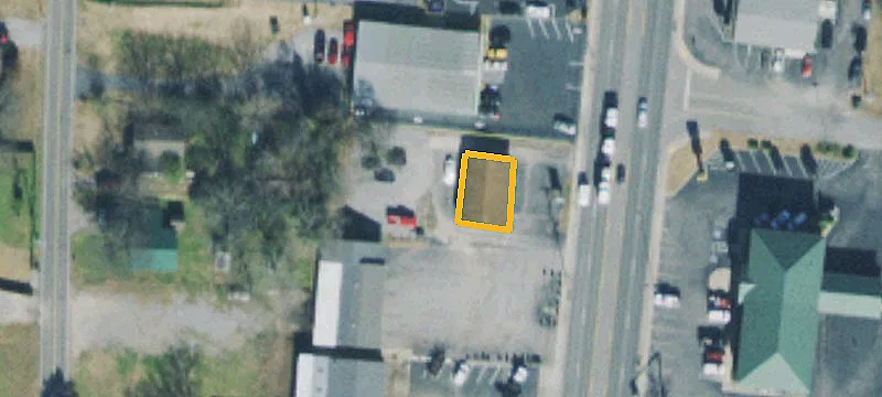 1121 Main St