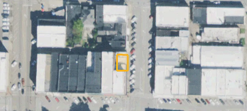 206 Poplar St