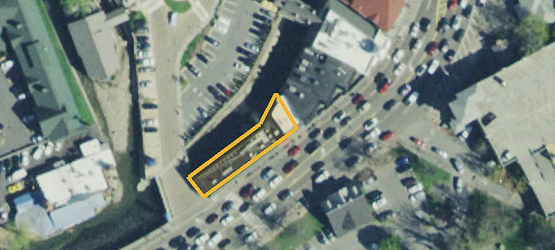 527 Pkwy Pkwy, Unit 1