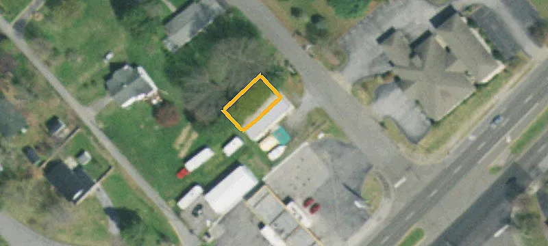 1 Driftwood Ln