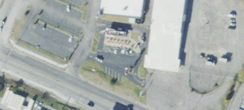 1423 Main St