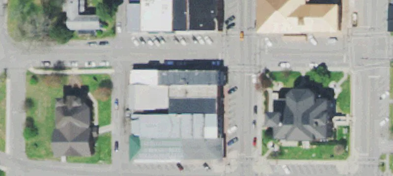 102 College S St