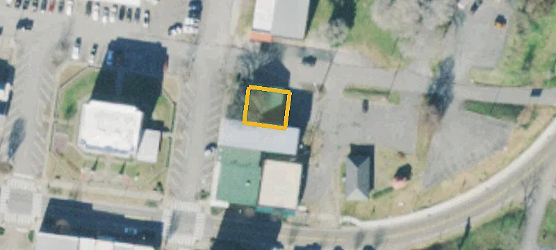 106 Poplar St