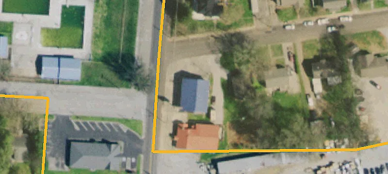 1418 Russell Ave