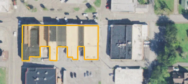 100 Main St