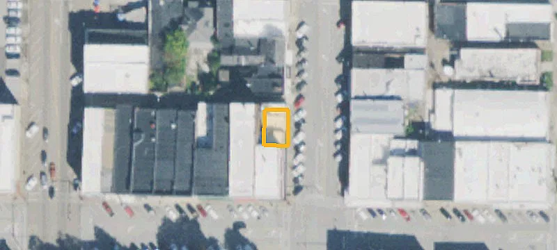 204 Poplar St