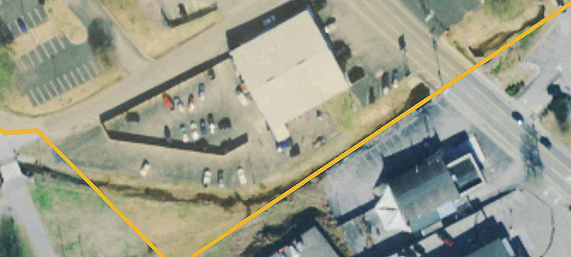 202 Main St