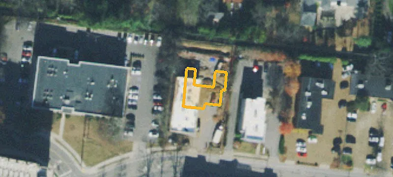 2323 Crestmoor Rd