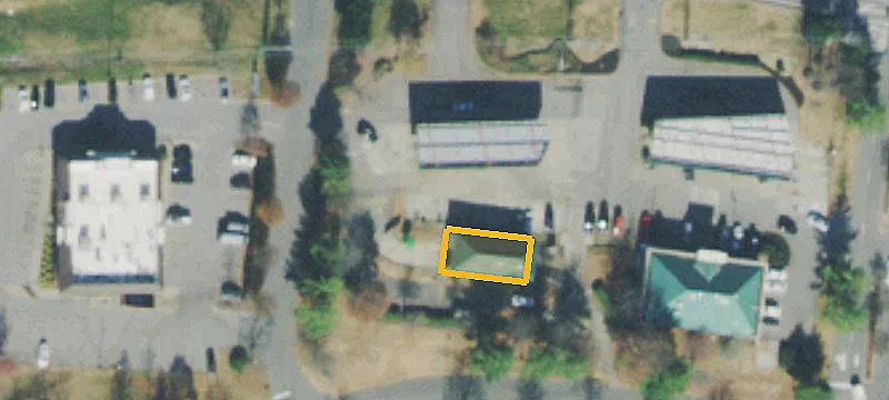8007 Moores Ln