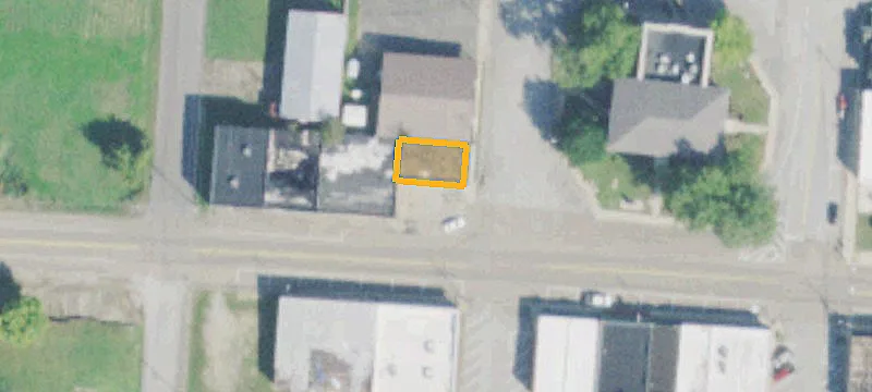 52 Main St