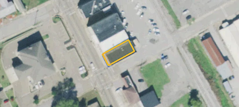 137 Main St