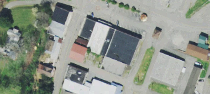 704 Veterans Memorial Dr