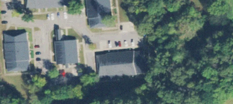 100 Schools Dr