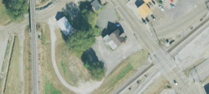 1013 Main St