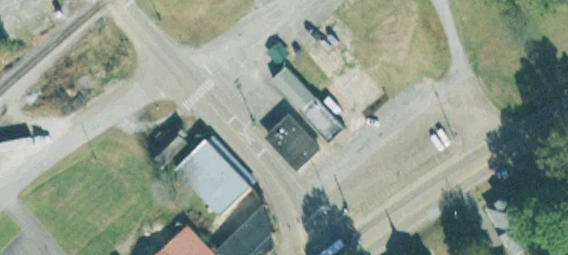 2202 Main St