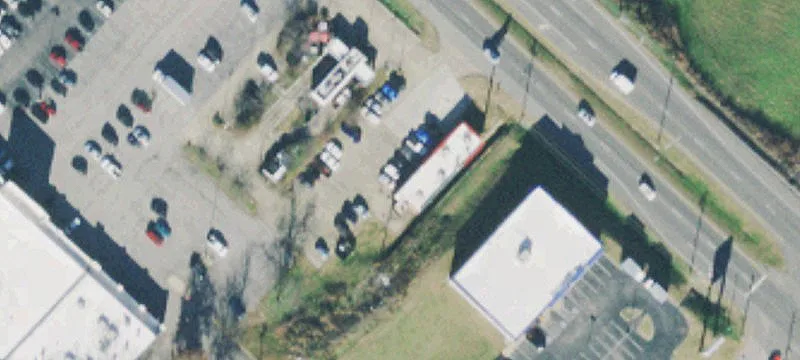 811 James M Campbell Blvd