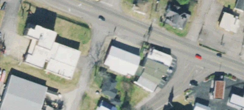 511 College St