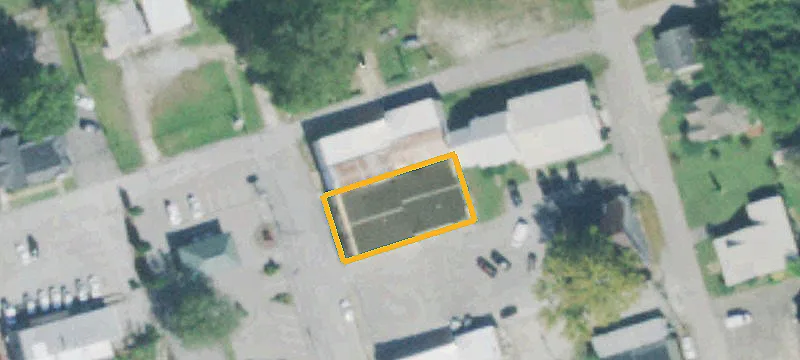 122 2nd Ave
