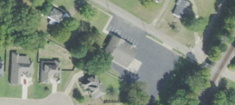 471 Woodlawn Ave