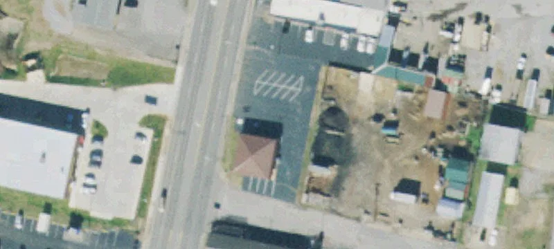 1002 Locust Ave