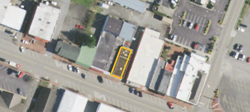 124 Main St
