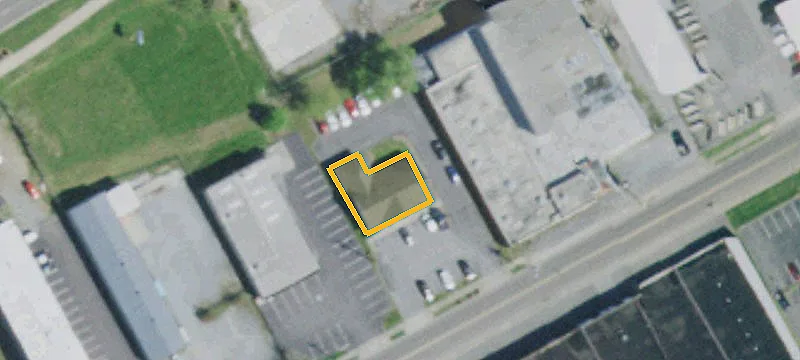712 Walnut St