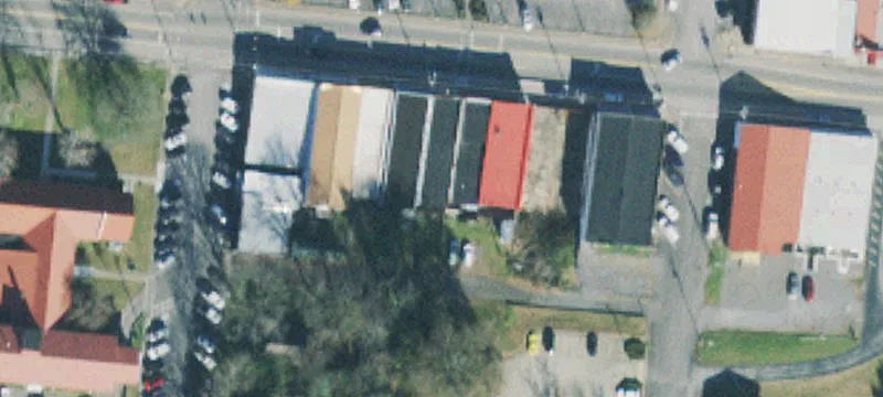 215 Main St
