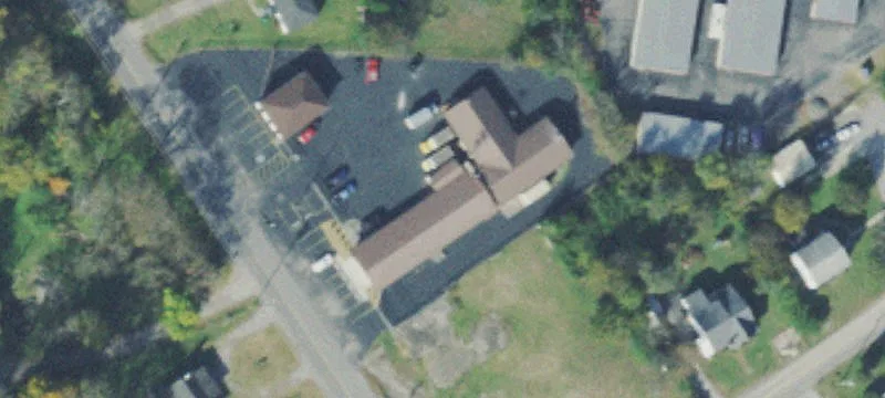 551 Park Ave