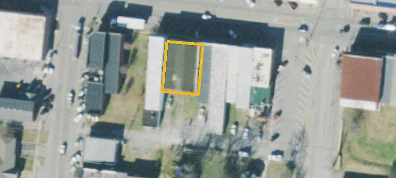 24 Main St
