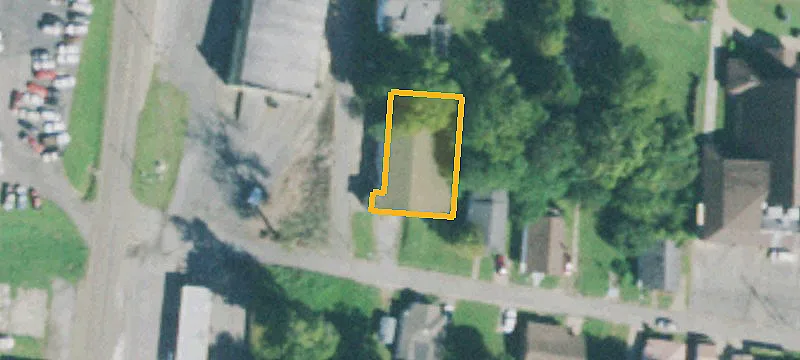 516 Baxter St