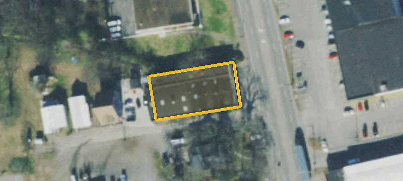 300 Main St