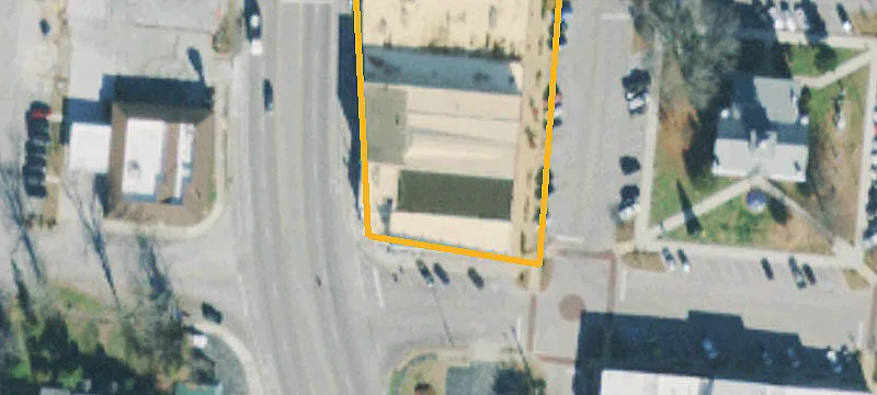 107 Irwin St