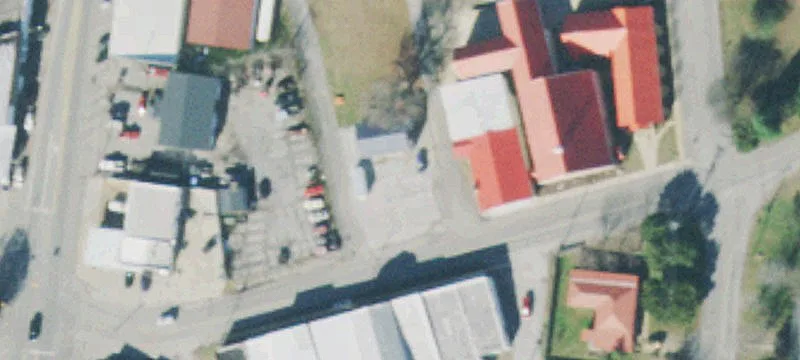 29 Swan Ave