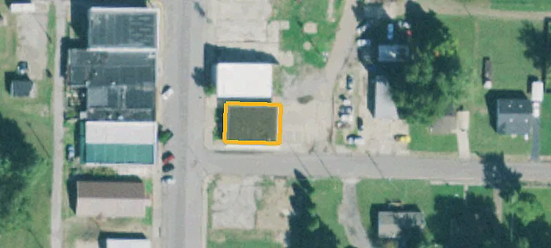 124 Main St