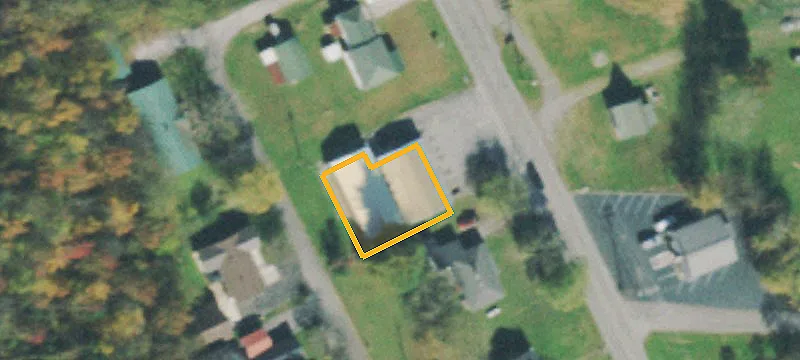 904 Lk Ave