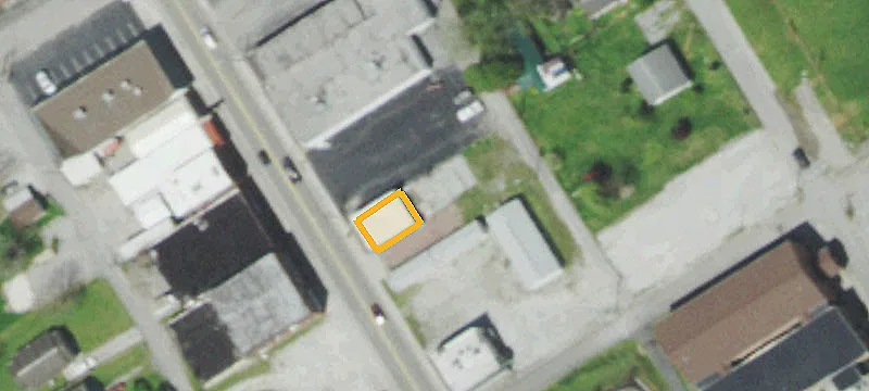 320 Main St
