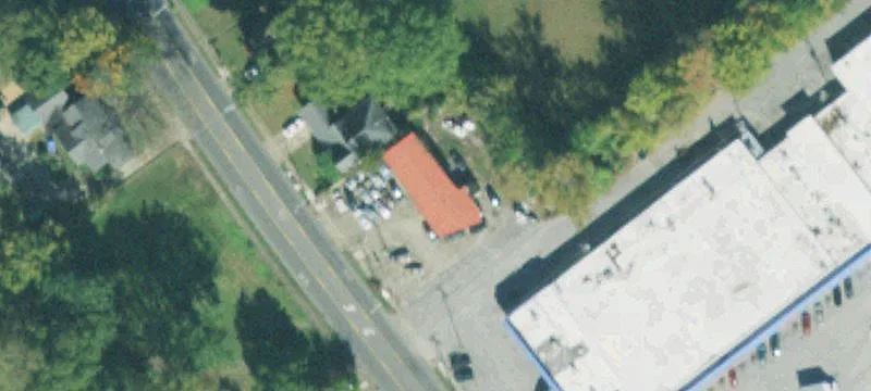 909 Hollywood Dr